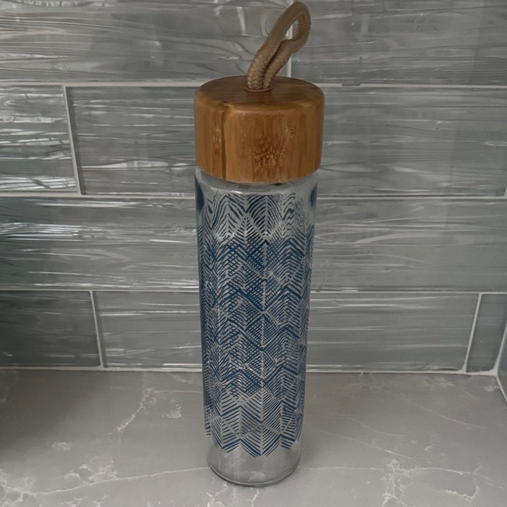Manna Glass Drink Container with Bamboo Top